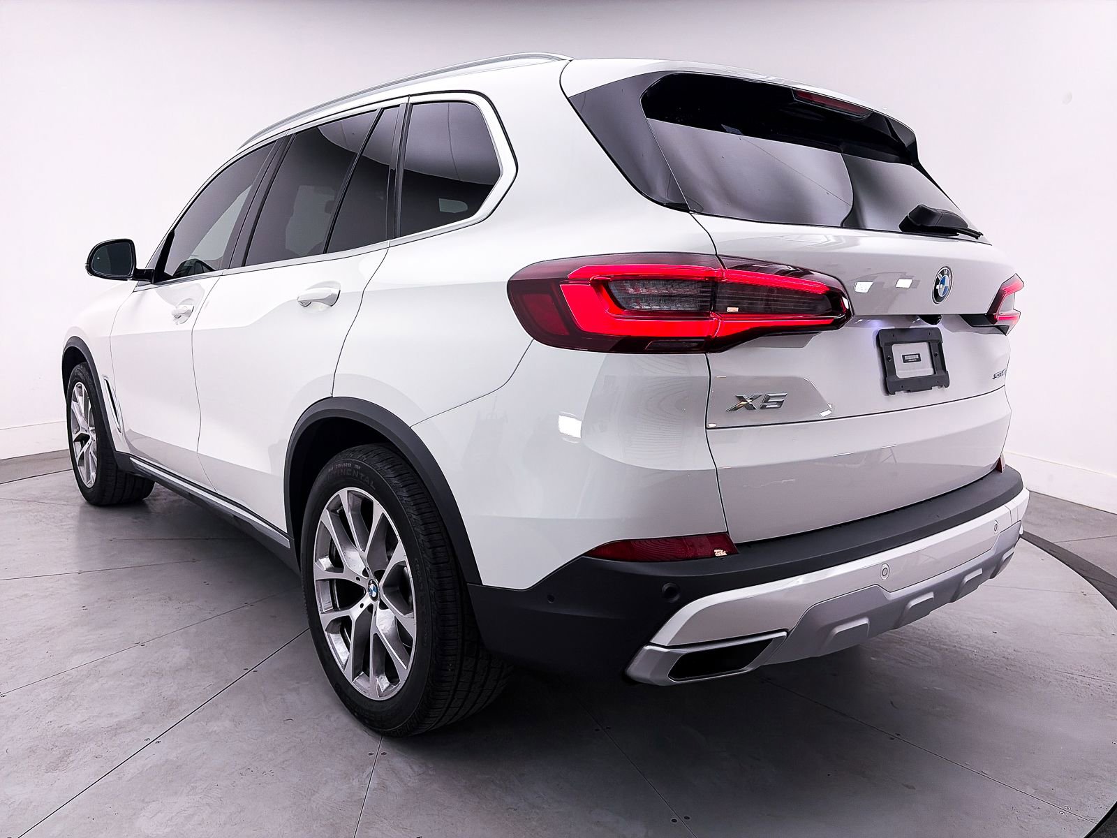 Used 2022 BMW X5 sDrive40i w/ Parking Assistance Package RWD image 13