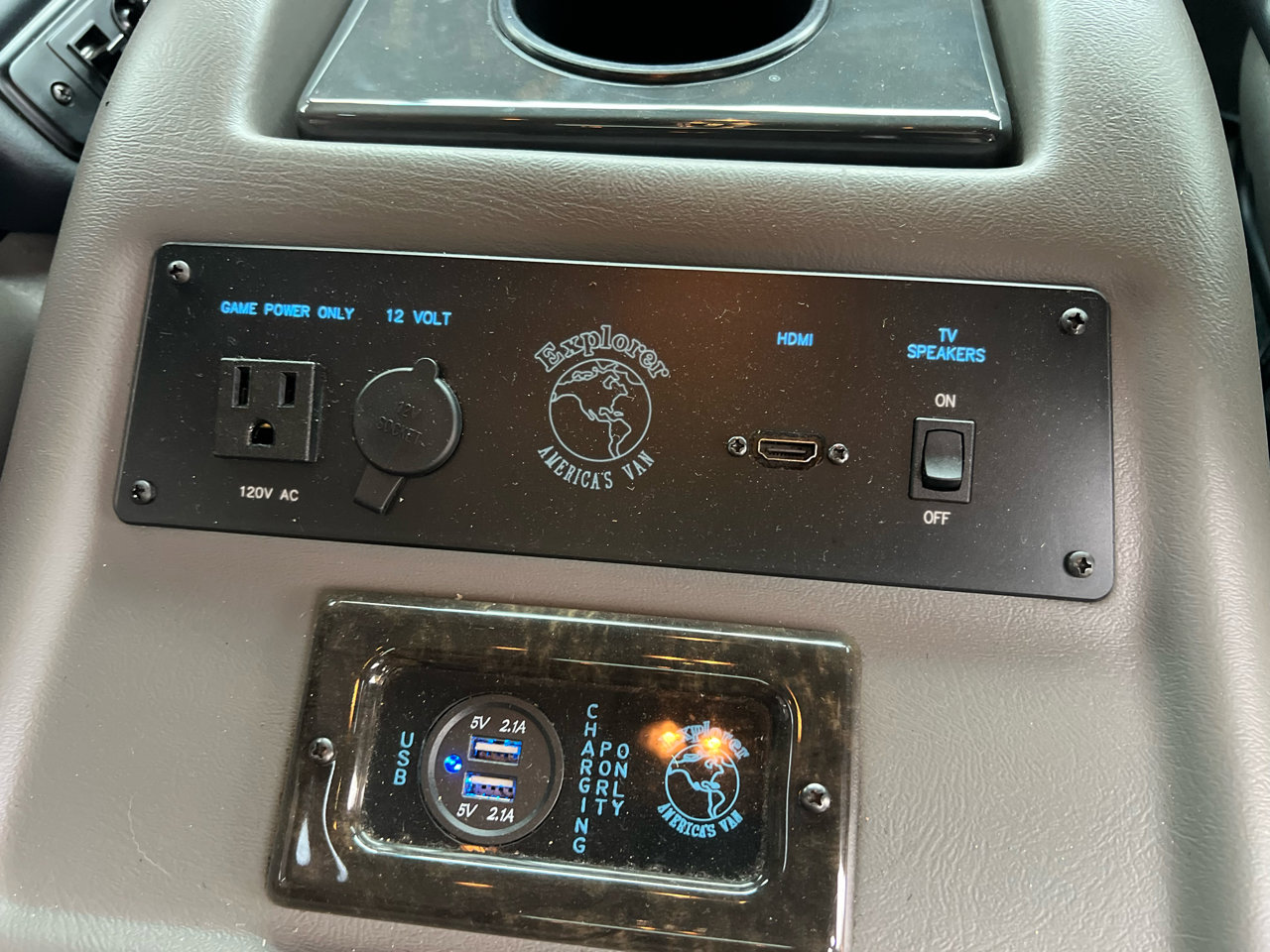 Used 2018 GMC Savana 3500 image 56