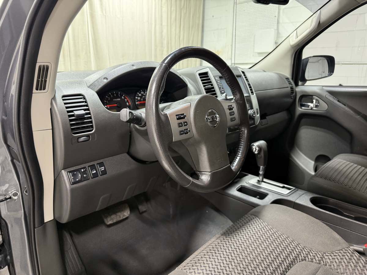 Used 2019 Nissan Frontier SV w/ Value Truck Package image 10