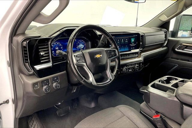 Used 2024 Chevrolet Silverado 2500 LT image 14