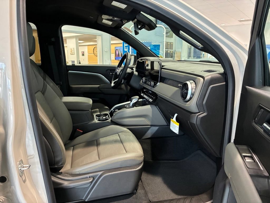 New 2026 Chevrolet Colorado ZR2 AWD/4WD image 25