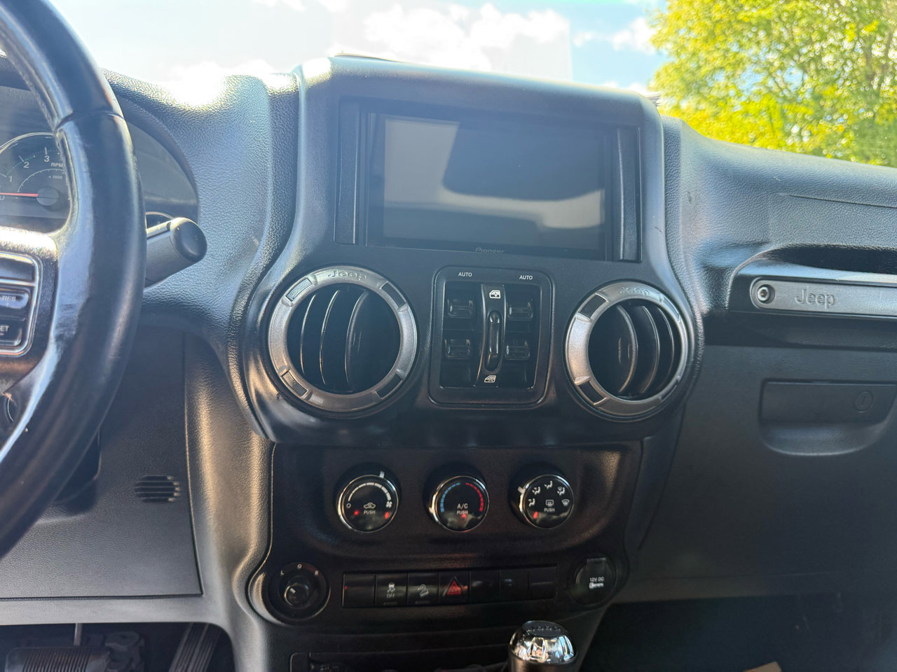 Used 2017 Jeep Wrangler Unlimited Sport w/ Quick Order Package 24S image 33