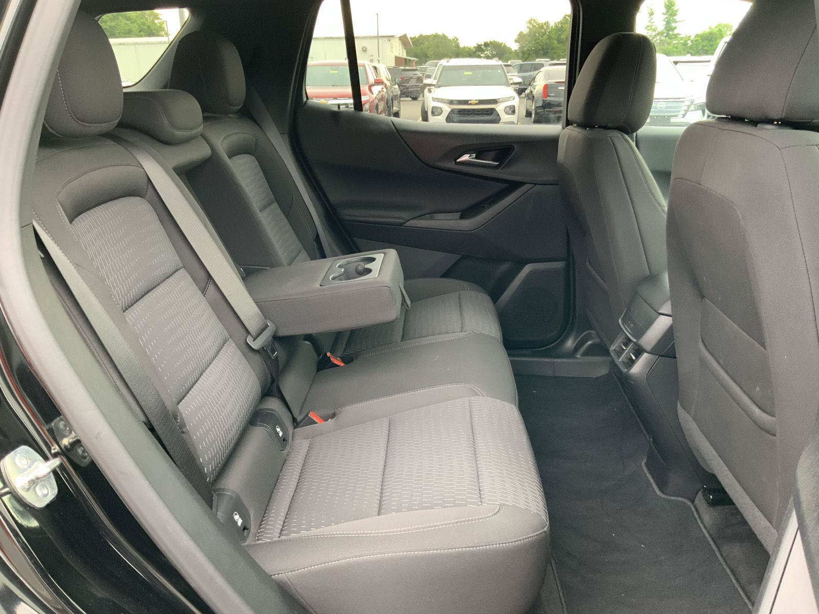 Used 2025 Chevrolet Equinox LT FWD image 52