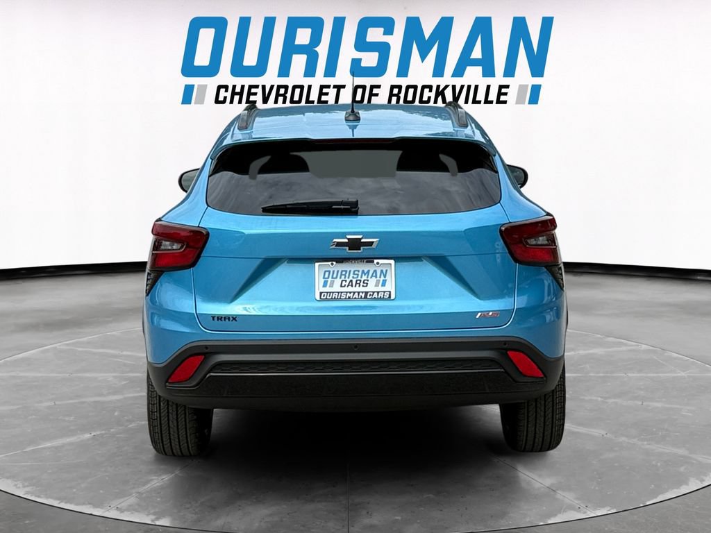 New 2026 Chevrolet Trax RS w/ Sunroof Package FWD image 5