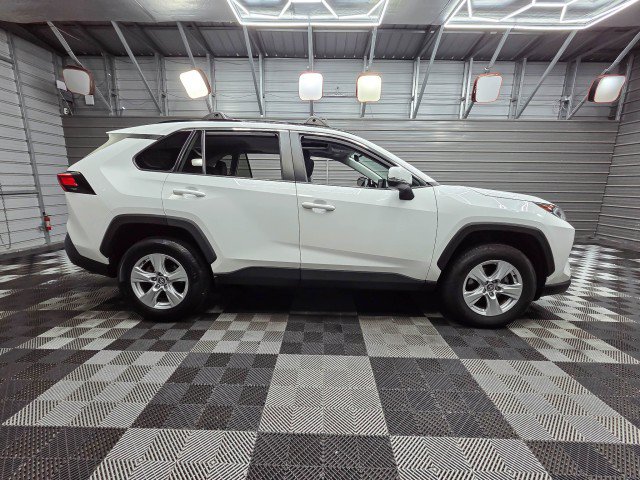 Used 2020 Toyota RAV4 XLE w/ Convenience Package AWD/4WD image 9