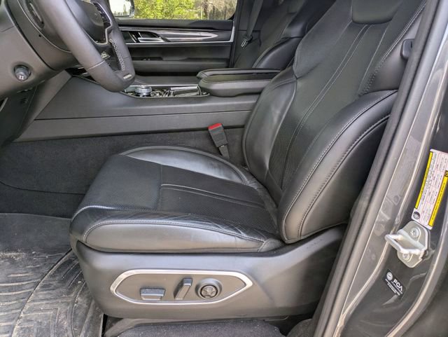 Used 2024 Jeep Wagoneer 4WD w/ Convenience Group I image 22