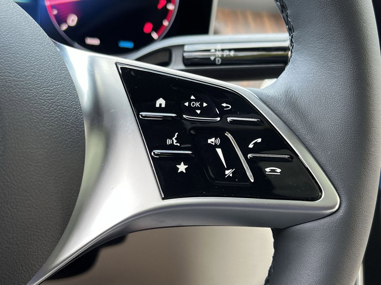 Certified 2026 Mercedes-Benz GLC 300 4MATIC image 29