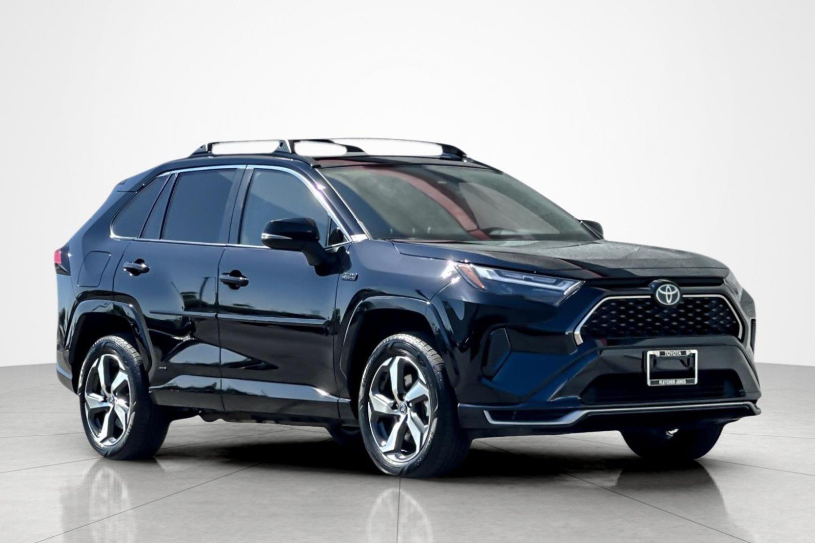 Used 2024 Toyota RAV4 SE w/ Weather & Moonroof Package AWD/4WD image 7