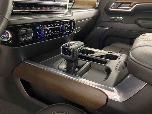 Certified 2024 Chevrolet Silverado 1500 High Country w/ High Country Premium Package AWD/4WD image 25
