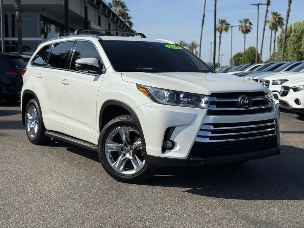 Used 2019 Toyota Highlander Limited AWD/4WD video 1