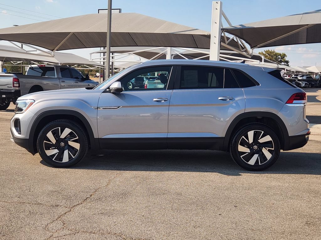 Used 2026 Volkswagen Atlas Cross Sport SE FWD image 4