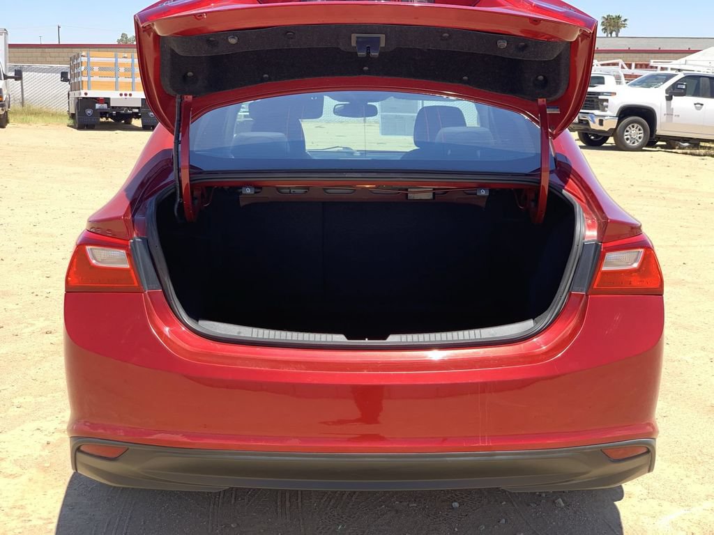 Used 2016 Chevrolet Malibu LT FWD image 25
