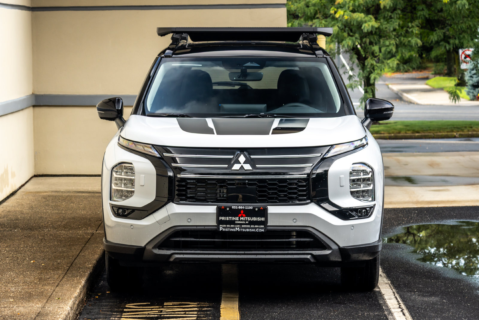 New 2026 Mitsubishi Outlander AWD image 2