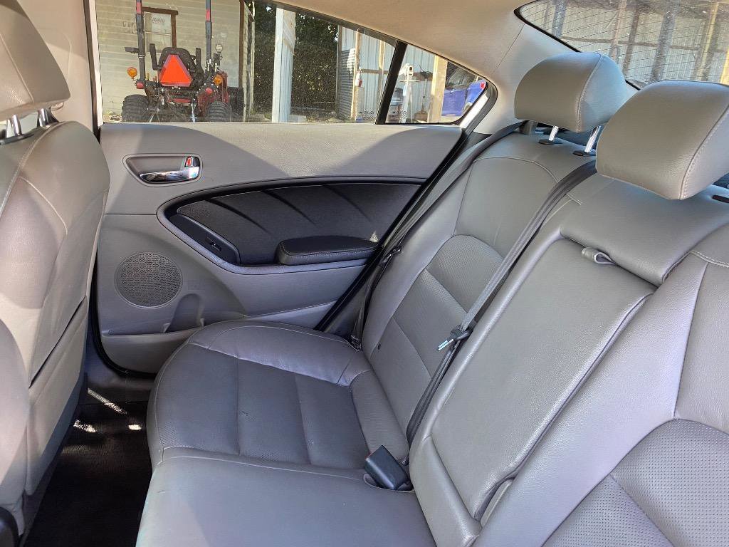 Used 2017 Kia Forte EX w/ EX Premium Plus Package FWD image 37