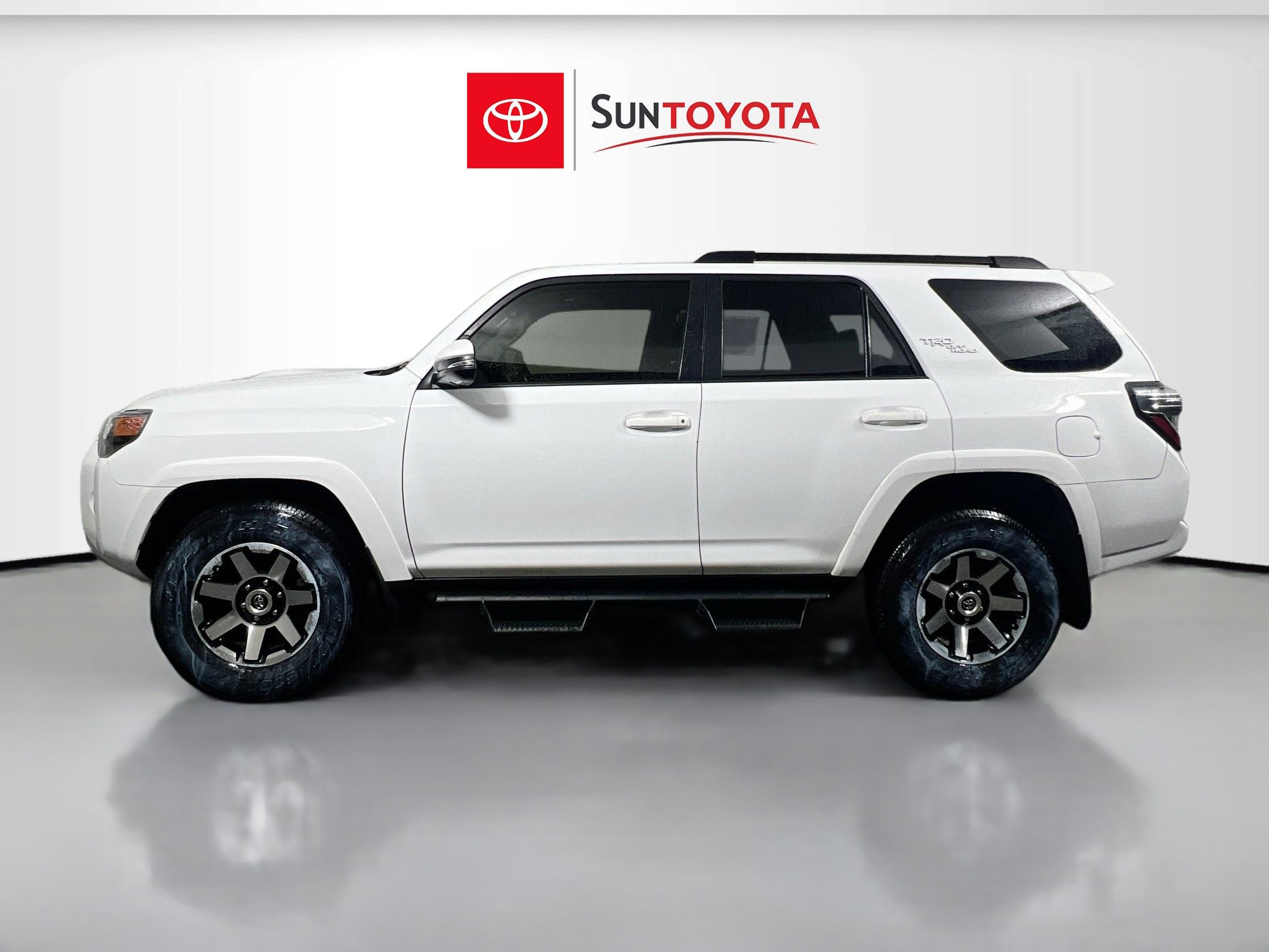 Used 2024 Toyota 4Runner TRD Off-Road Premium w/ Moonroof Package AWD/4WD image 6