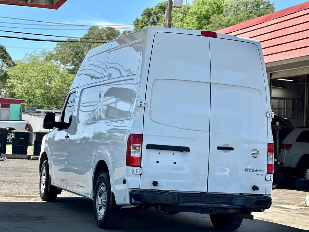Used 2021 Nissan NV 2500 SV image 7