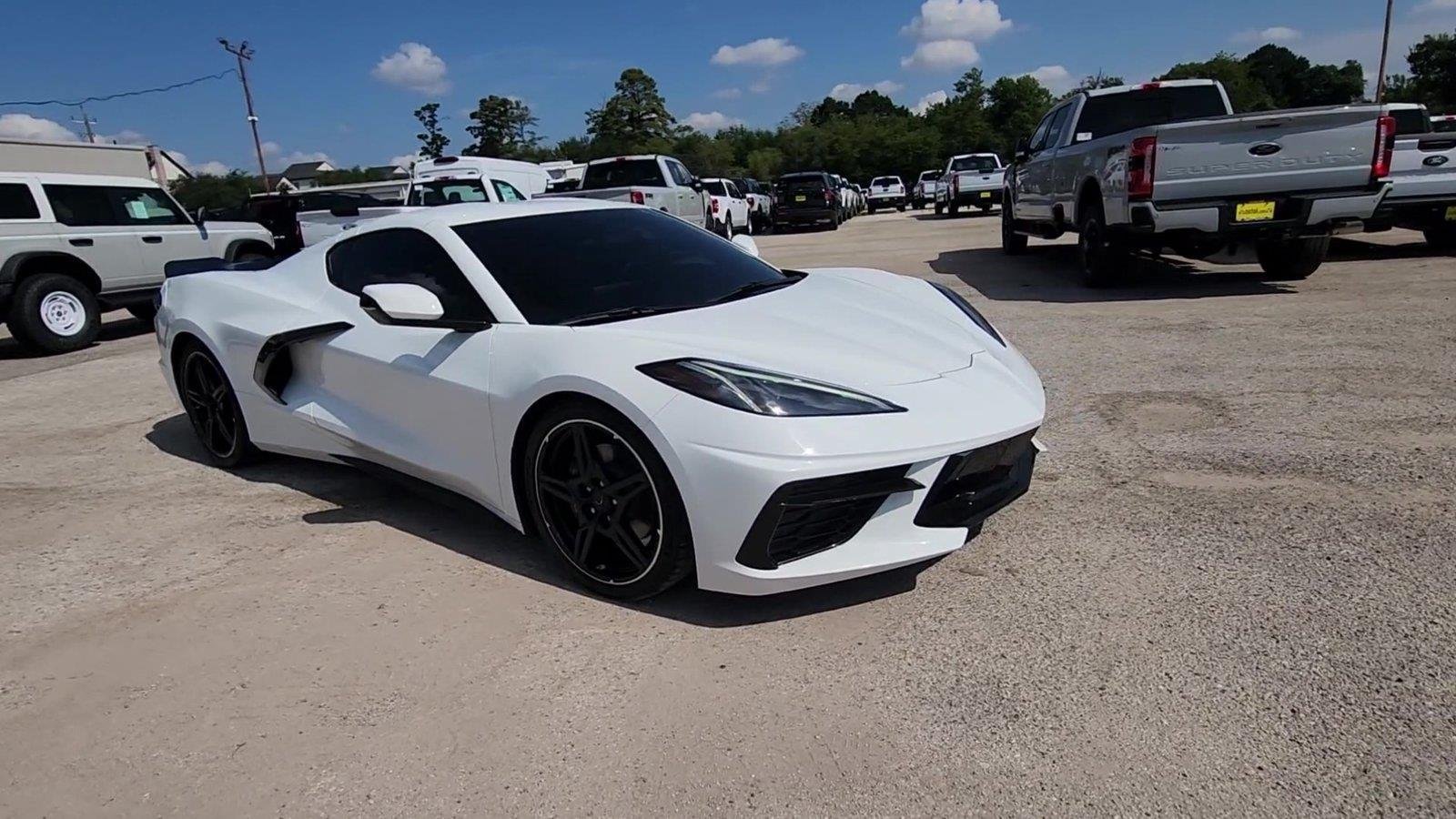 Certified 2020 Chevrolet Corvette Stingray Coupe w/ 1LT RWD image 2
