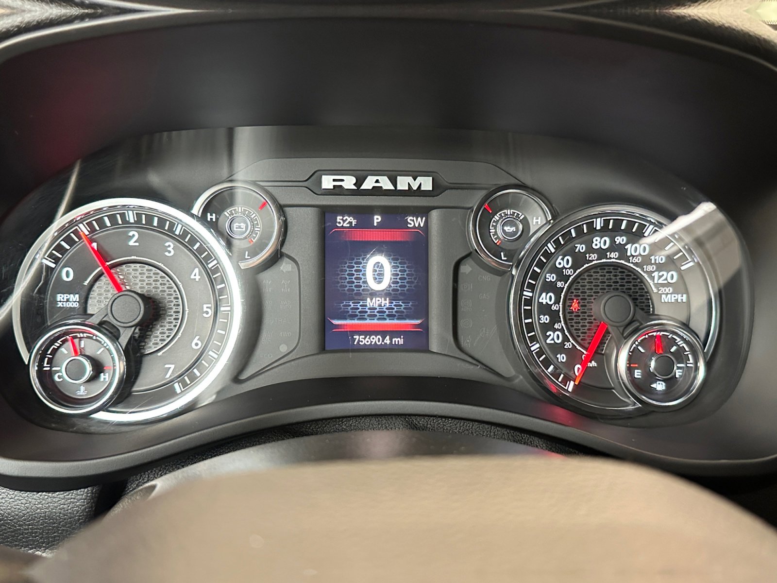 Used 2024 RAM 2500 Big Horn image 32