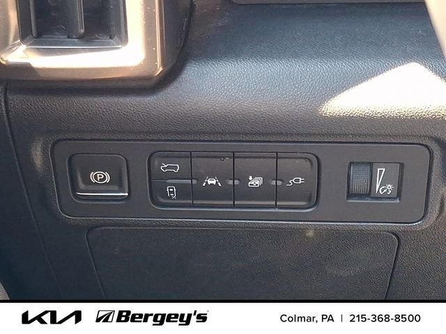Used 2025 GMC Hummer EV 3X w/ LPO, Cargo Utility Package AWD/4WD image 27