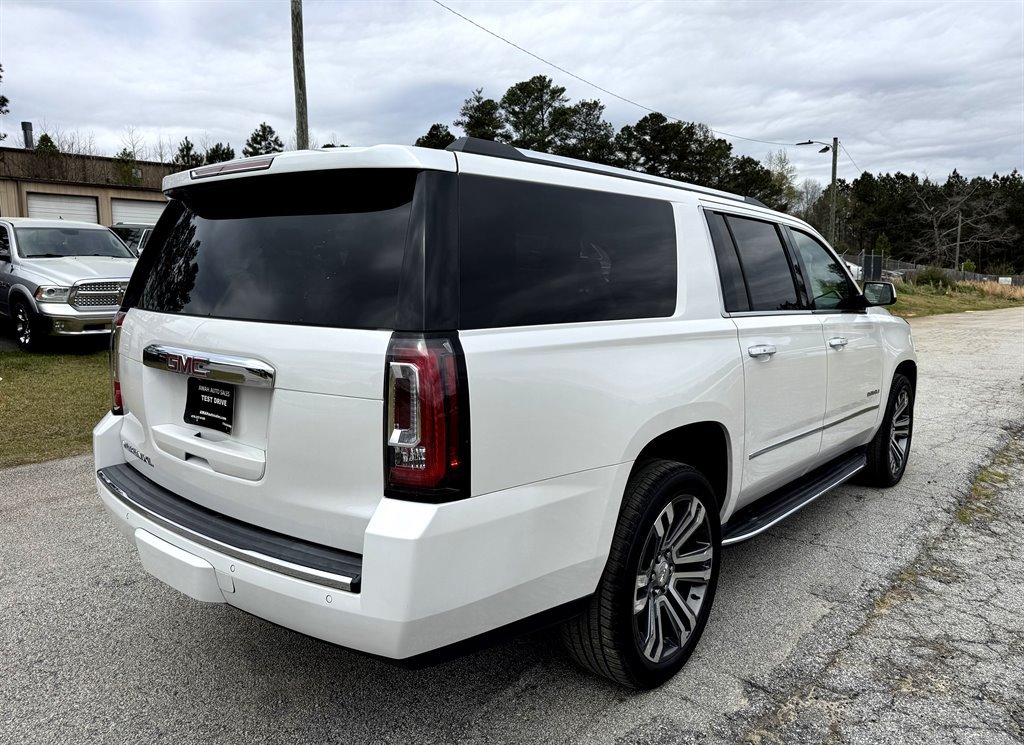 Used 2017 GMC Yukon XL Denali w/ Open Road Package AWD/4WD image 5