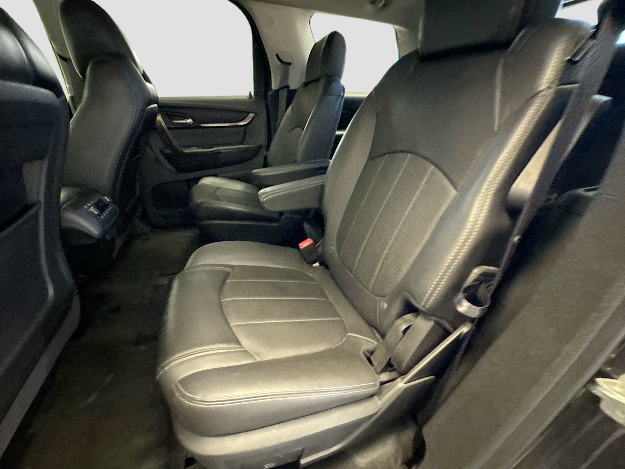 Used 2015 GMC Acadia Denali image 13