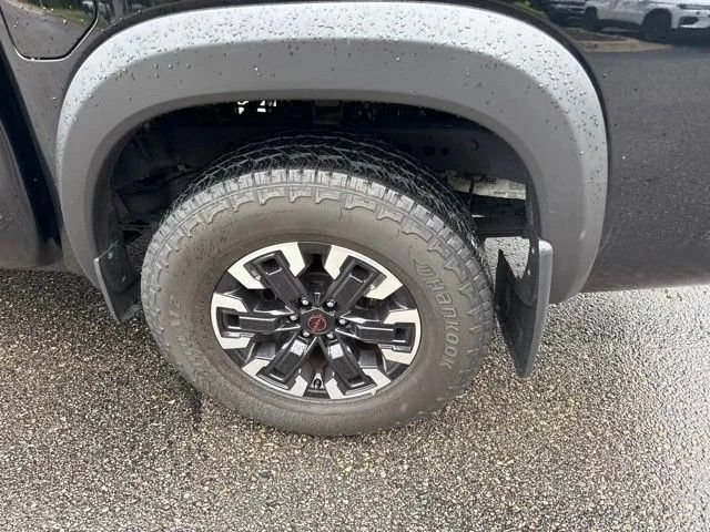 Used 2024 Nissan Frontier PRO-4X w/ Technology Package AWD/4WD image 12