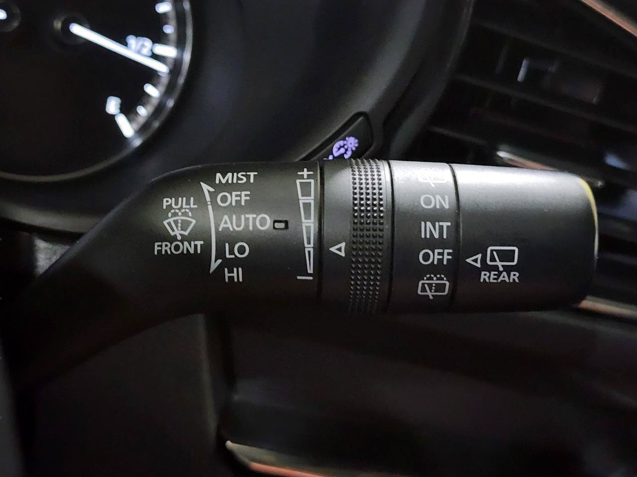 Used 2022 MAZDA CX-30 AWD 2.5 S w/ Preferred Package image 19
