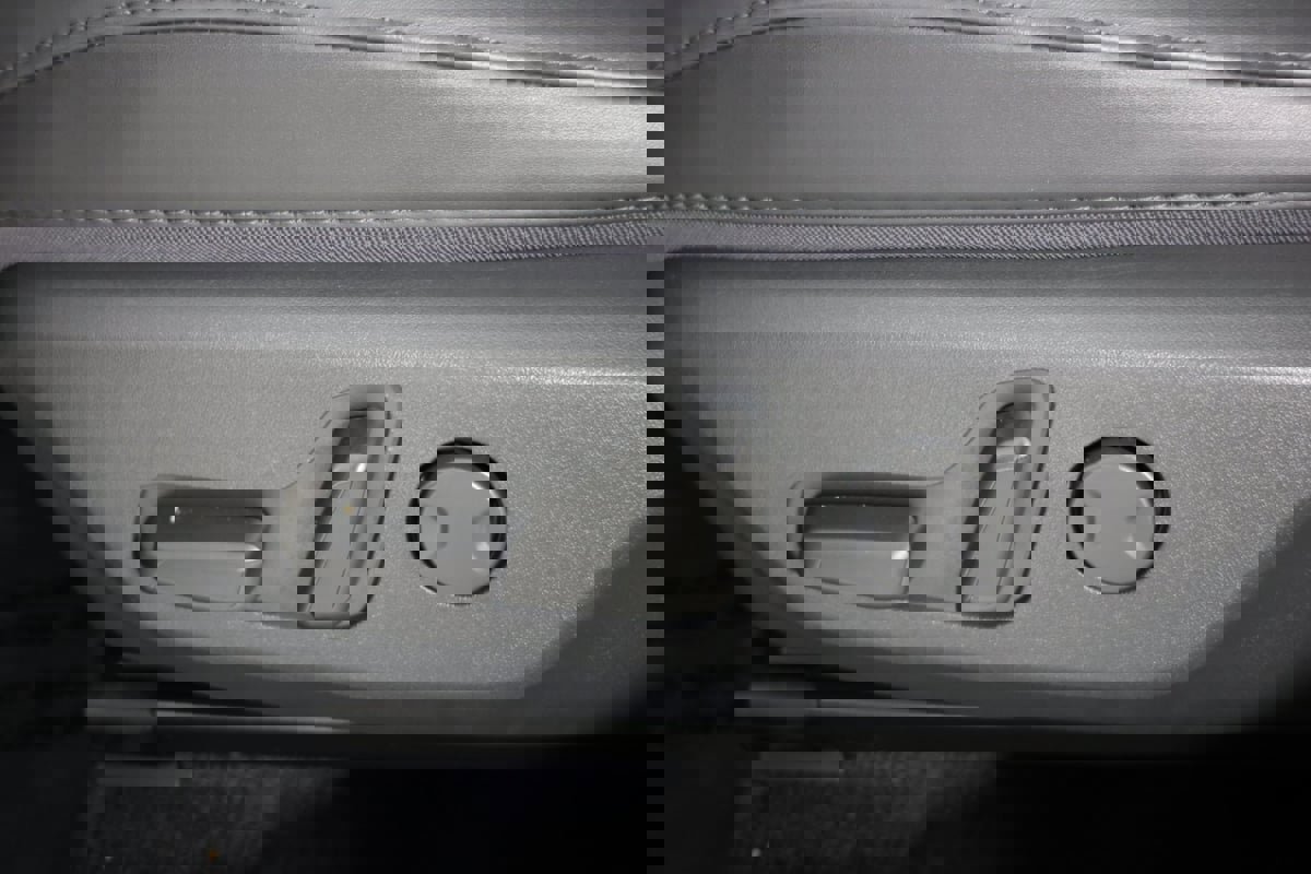 Used 2024 Kia Niro EX image 24