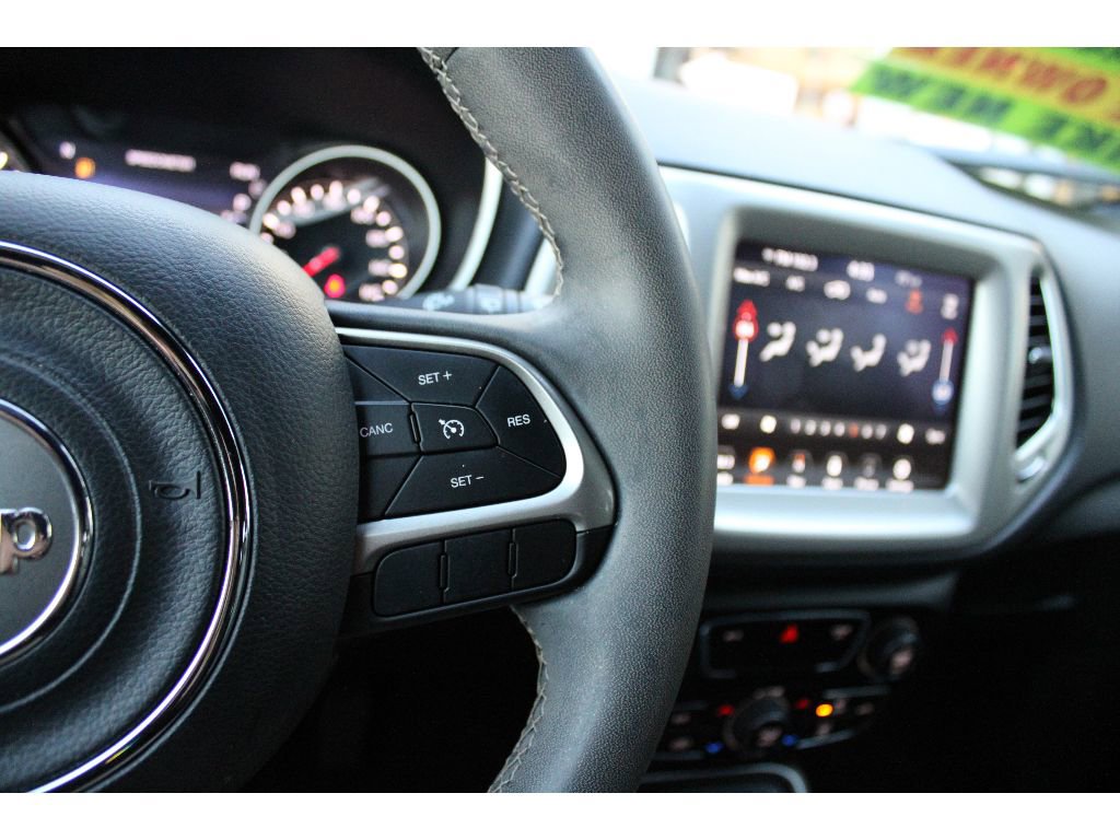 Certified 2021 Jeep Compass Latitude image 24