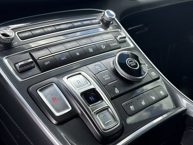Certified 2022 Hyundai Santa Fe Limited FWD image 19
