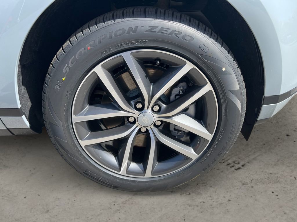 New 2026 Land Rover Range Rover Evoque S image 11