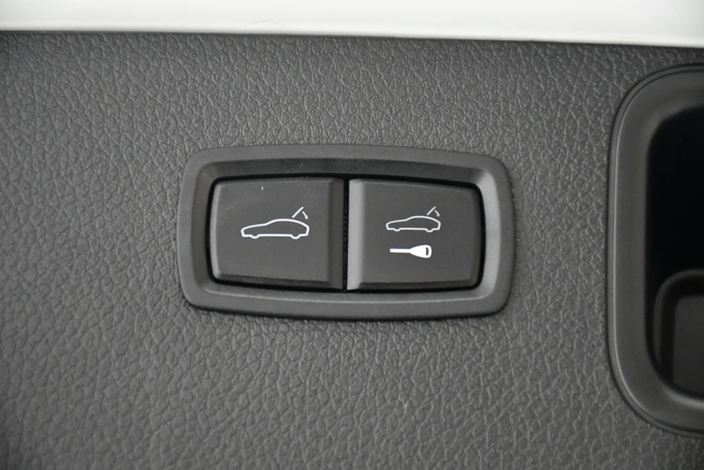 Certified 2023 Porsche Macan S AWD/4WD image 53