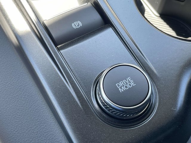 New 2026 Ford Explorer Active RWD image 22