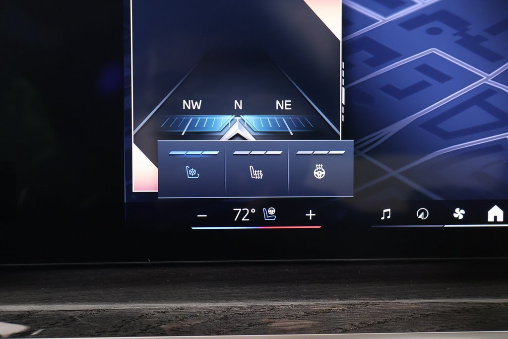 New 2026 BMW 750e xDrive AWD/4WD image 8