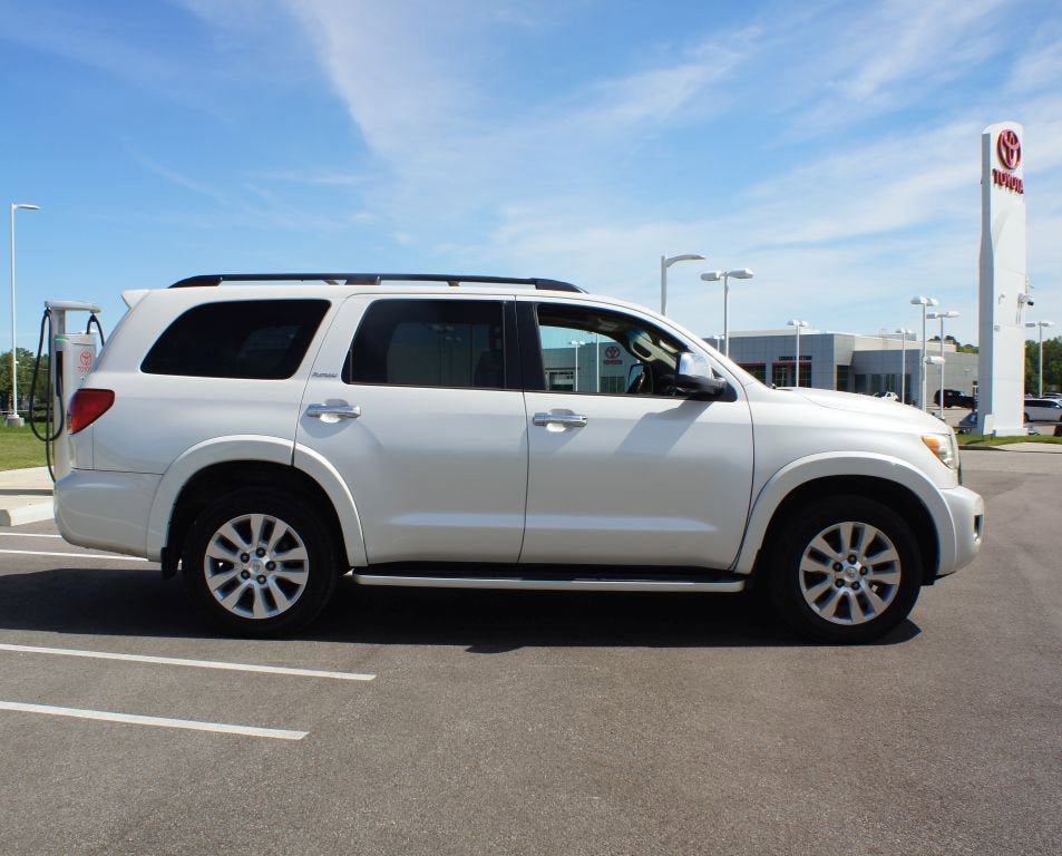 Used 2015 Toyota Sequoia Platinum AWD/4WD image 24