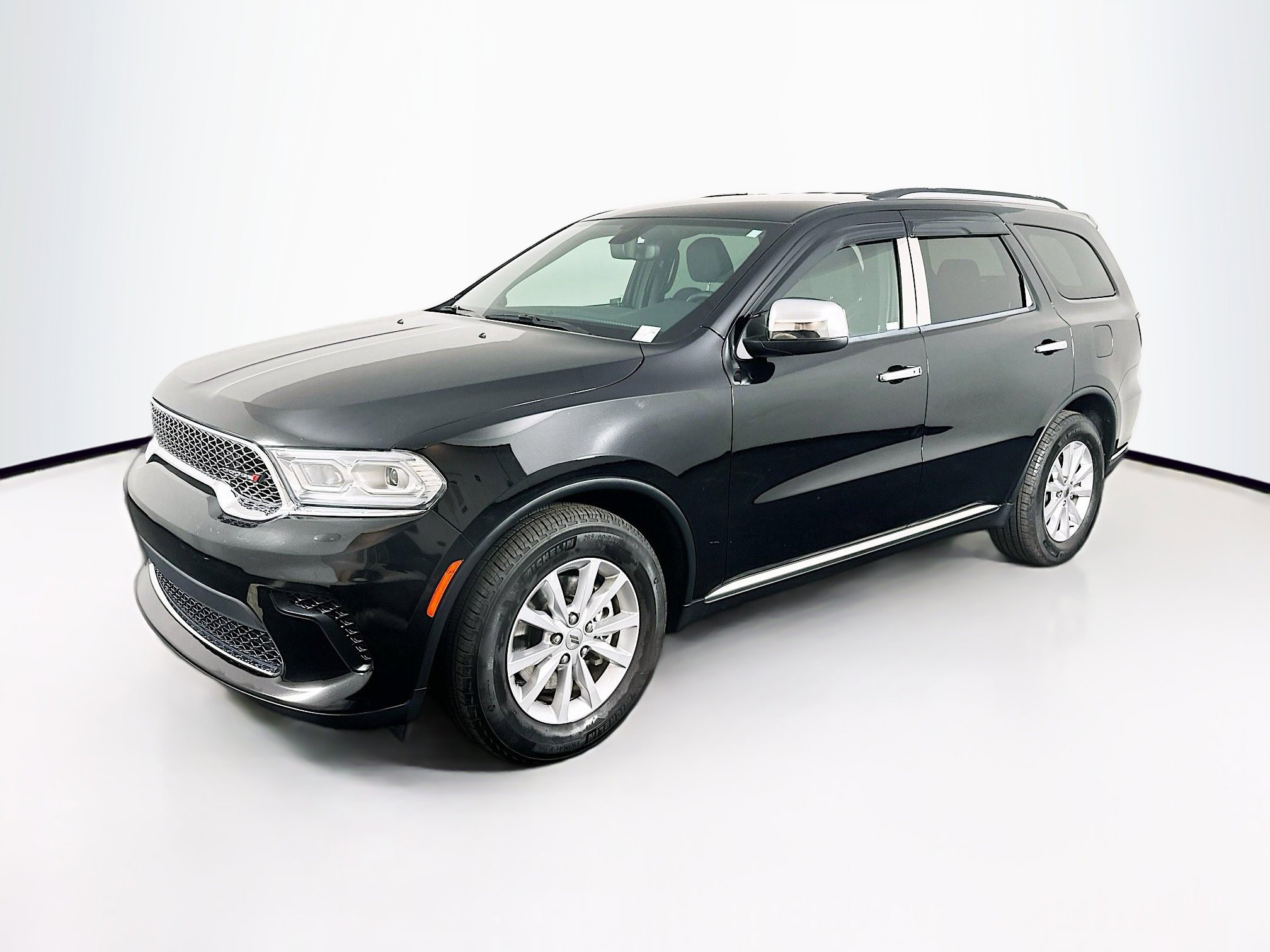 Used 2024 Dodge Durango SXT image 3