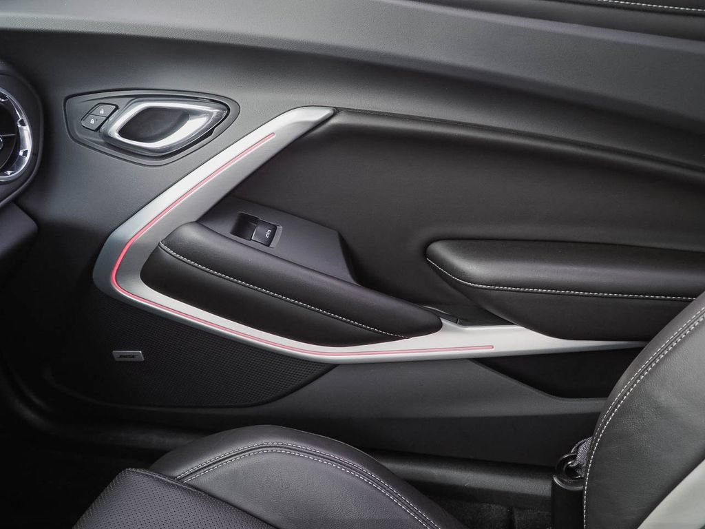 Used 2016 Chevrolet Camaro SS RWD image 25