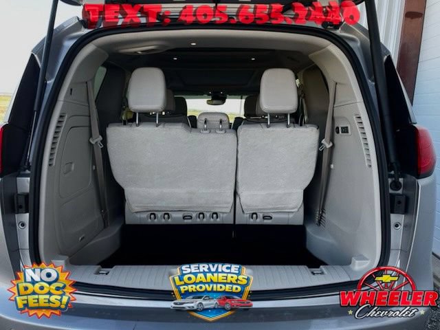 Used 2017 Chrysler Pacifica Limited FWD image 8