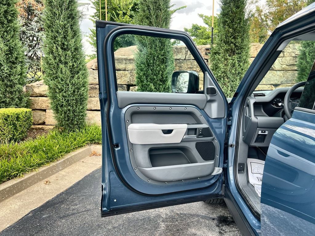 Certified 2025 Land Rover Defender 110 S image 17