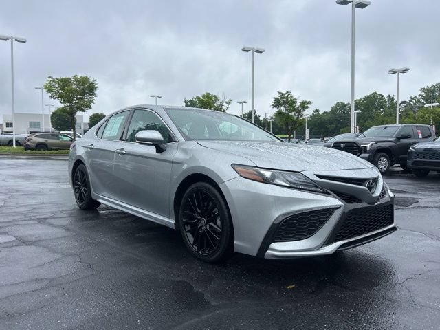 Used 2024 Toyota Camry XSE FWD image 4