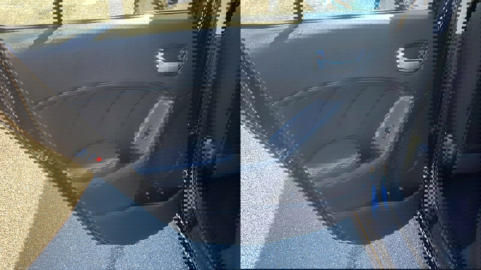 Used 2017 Kia Forte LX image 18