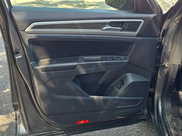 Used 2018 Volkswagen Atlas SEL AWD/4WD image 10