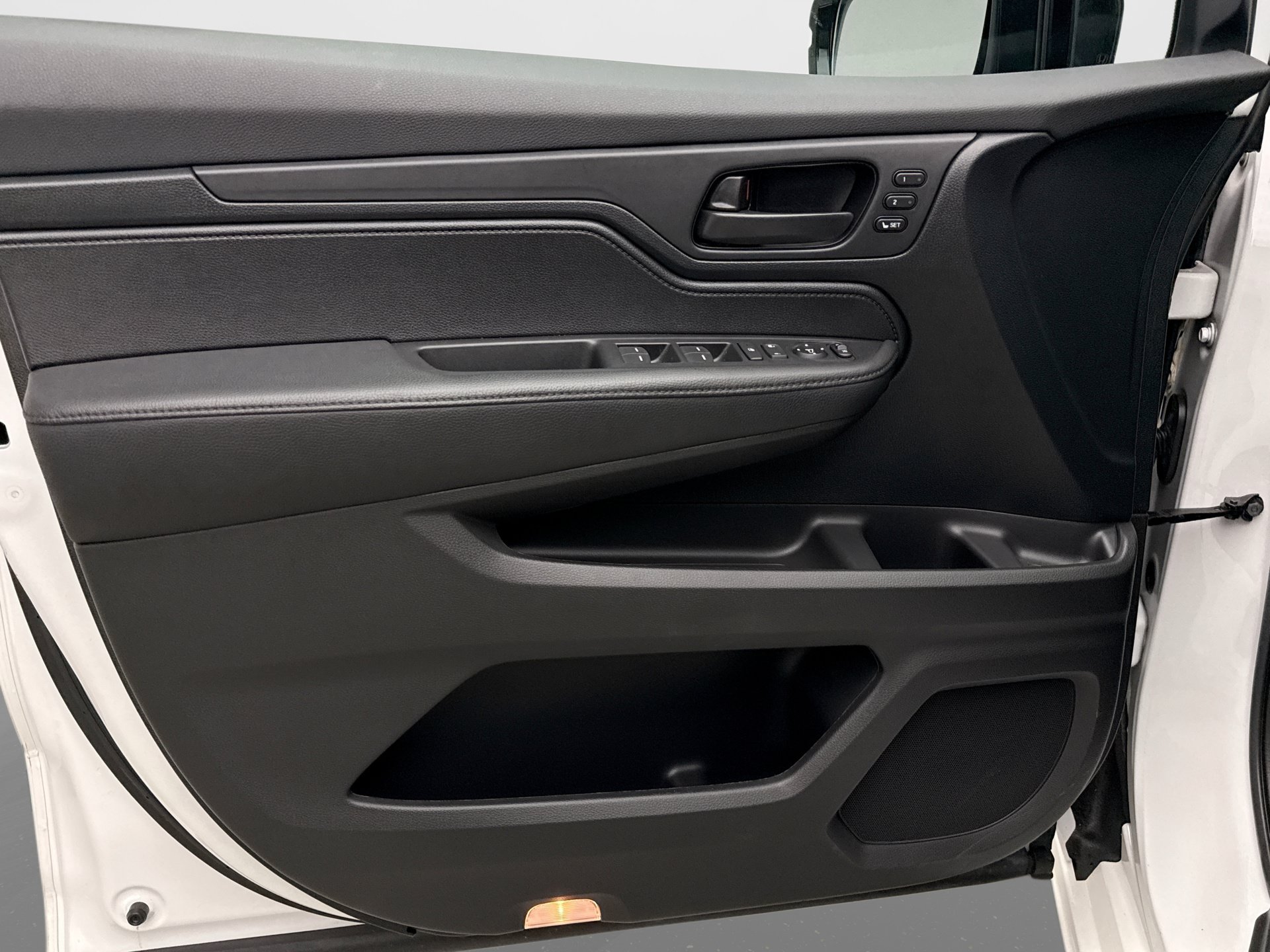 Used 2023 Honda Odyssey Sport image 9