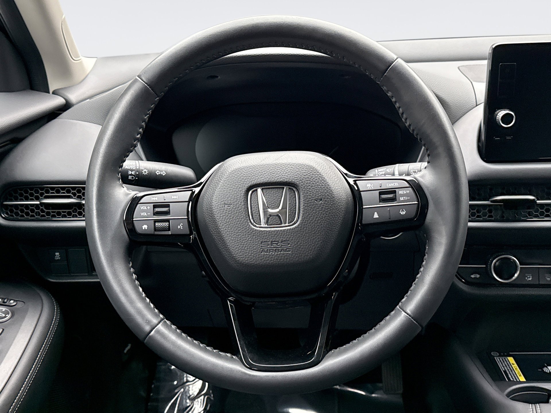 Used 2025 Honda HR-V EX-L image 12