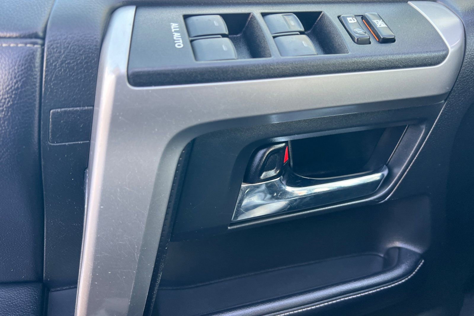 Used 2019 Toyota 4Runner SR5 Premium image 8