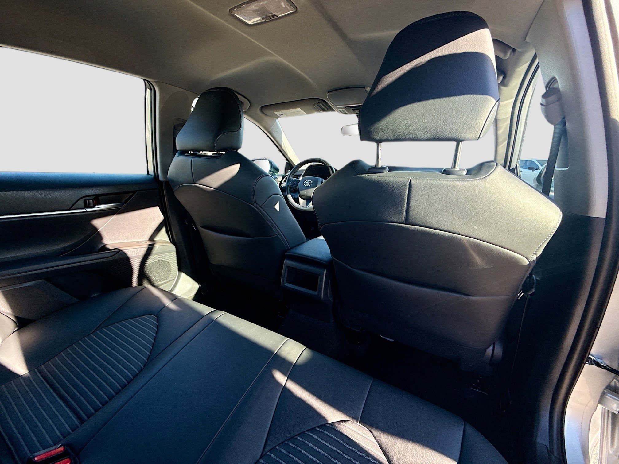 Used 2023 Toyota Camry SE image 26