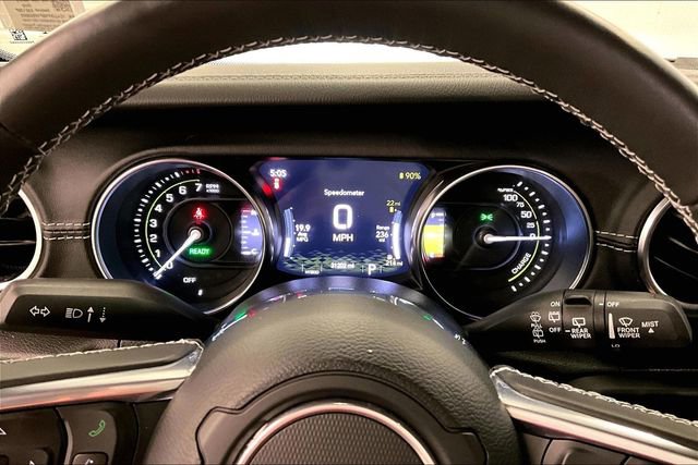 Used 2023 Jeep Wrangler Unlimited Sahara w/ Cold Weather Group image 28