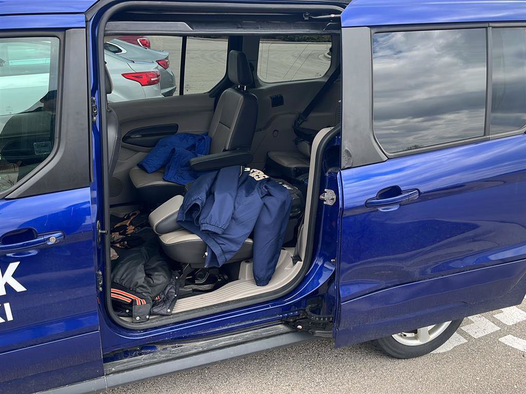 Used 2016 Ford Transit Connect Titanium FWD image 9
