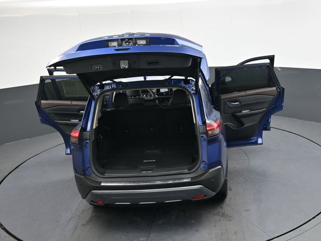 Used 2023 Nissan Rogue SL w/ SL Premium Package image 50