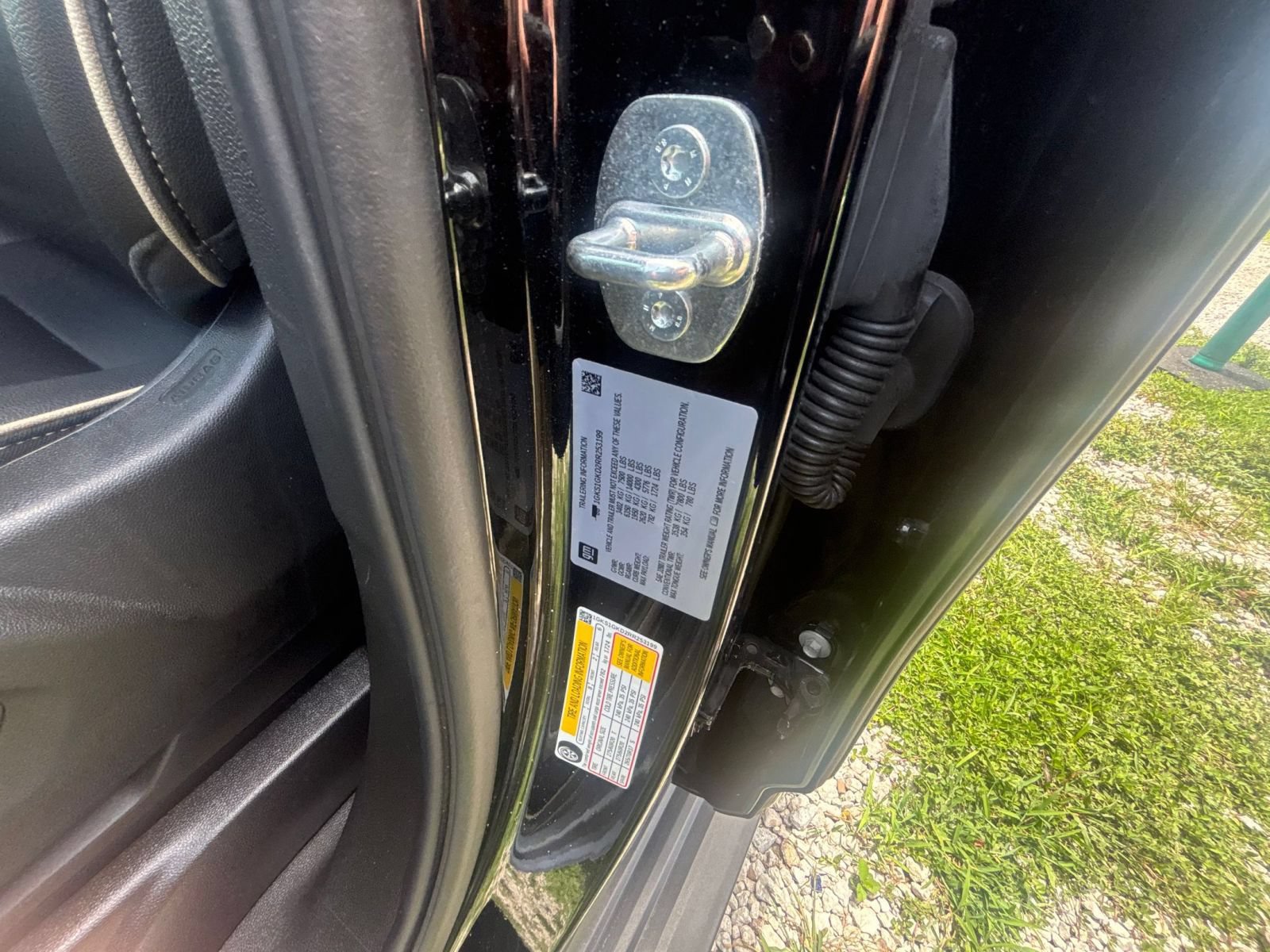 Used 2024 GMC Yukon XL SLT RWD image 21